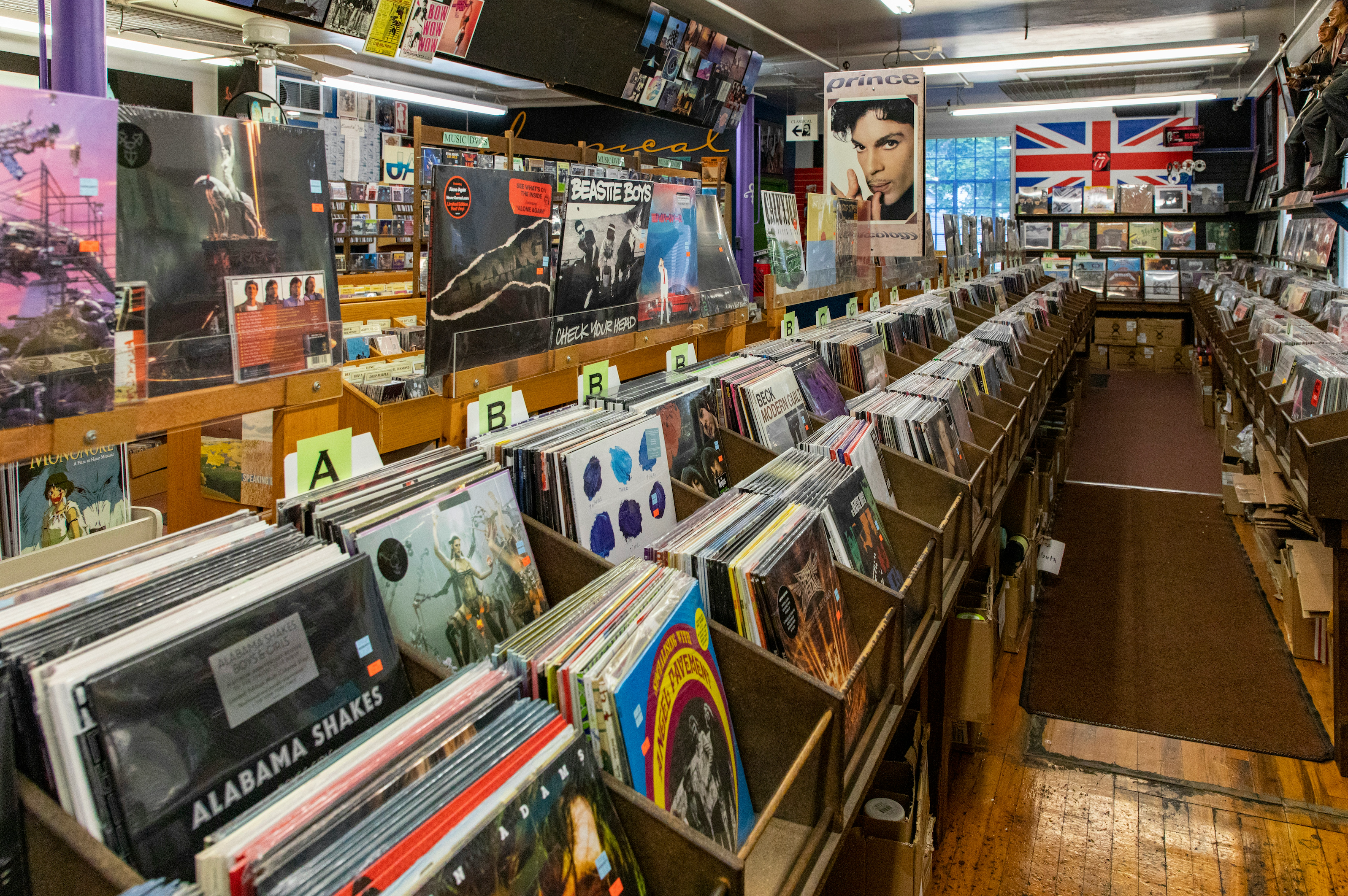 📚🎶 Best Places for Books, Records & Unique Finds in London
