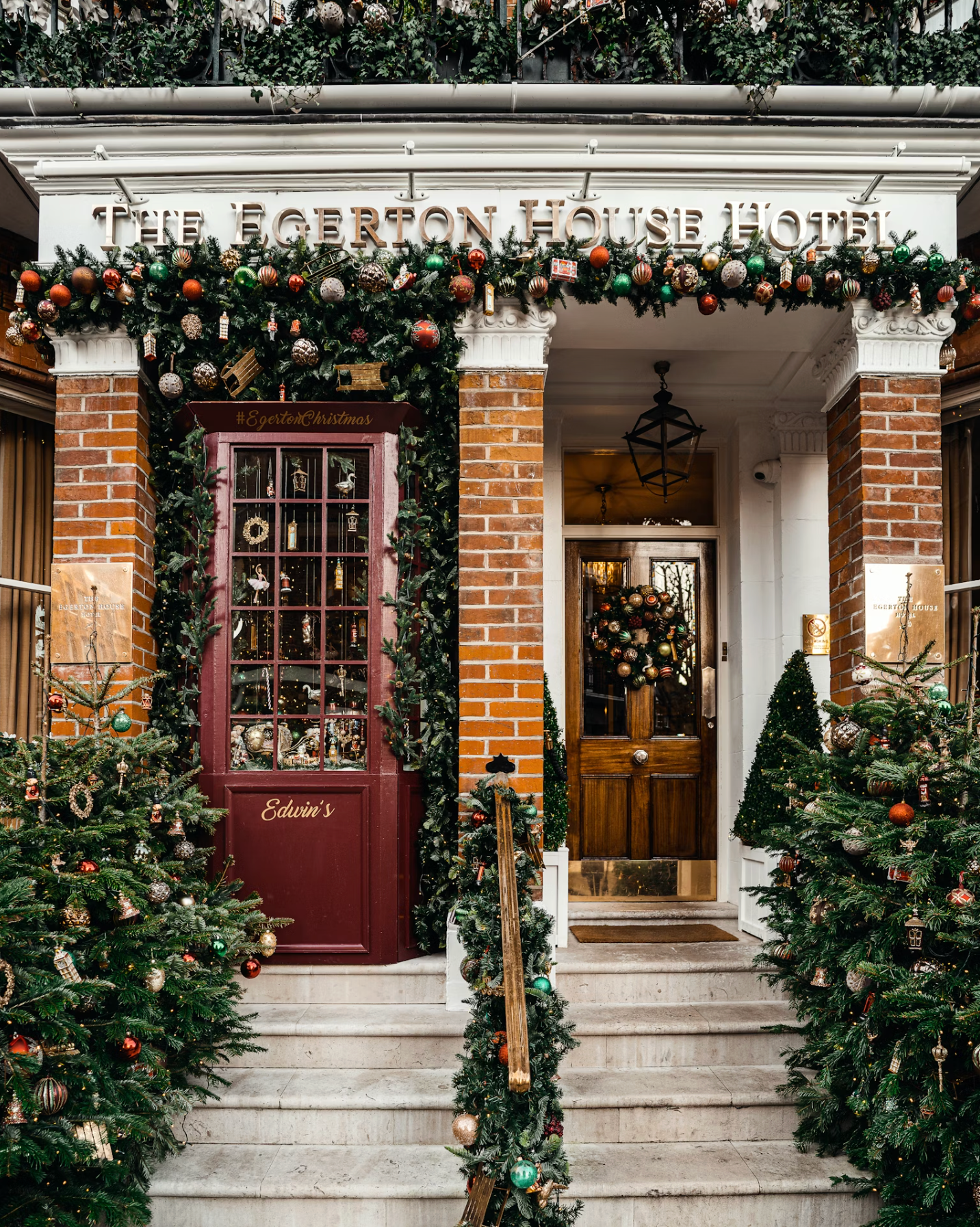 How to Spend a Magical Christmas Day in London 🎄